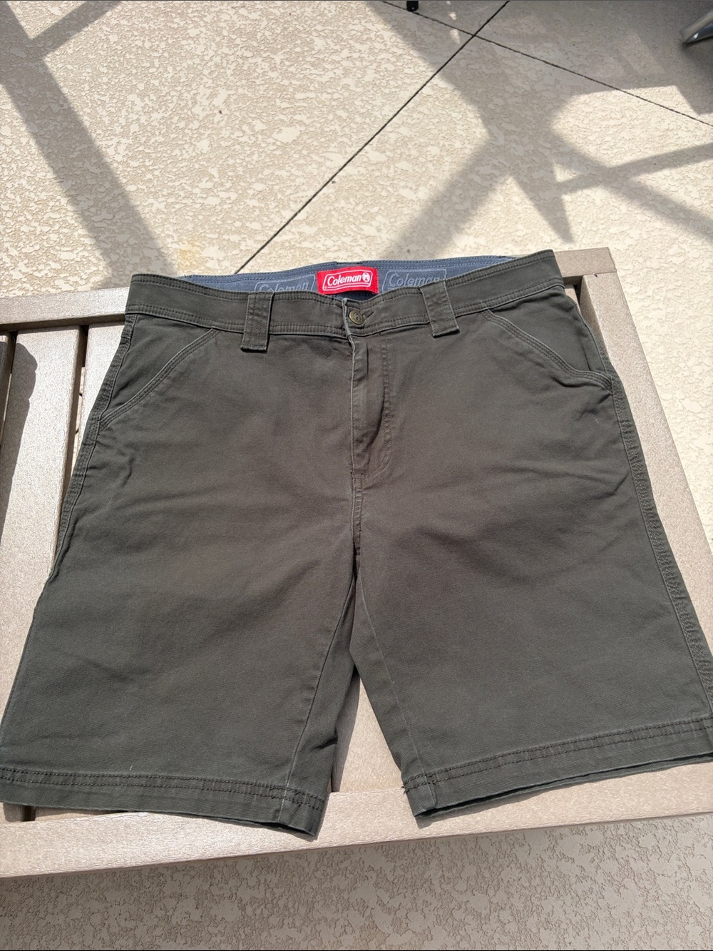 Coleman Men's Dark Olive Green Flat Front Shorts Lantern Logo Camping Hunting 34